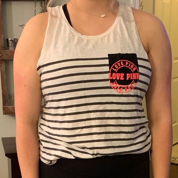 Victoria’s Secret pink tank top - Picture 3 of 4